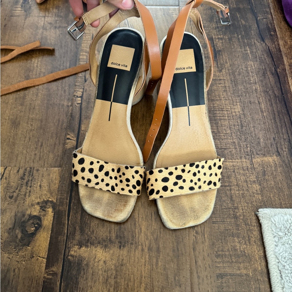 Dolce vita cute chunky heels with cheetah detail
